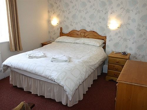 Sefton Seafront ,panoramic Sea View Ensuite Balcony Available, Guest Garden Gasthof Paignton
